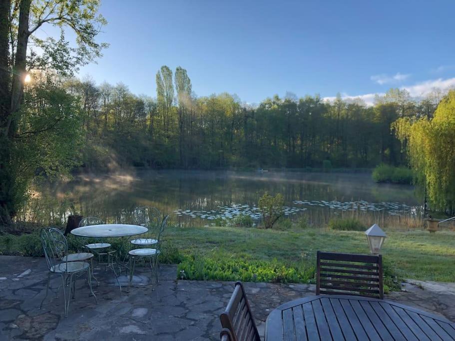 "La Homerie" Chaumiere En Pleine Nature Savigny-en-Sancerre المظهر الخارجي الصورة